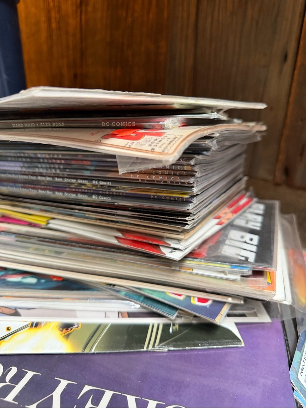 100 Comic Book Mystery Lot Marvel DC Darkhorse and more - Picture 4 of 4